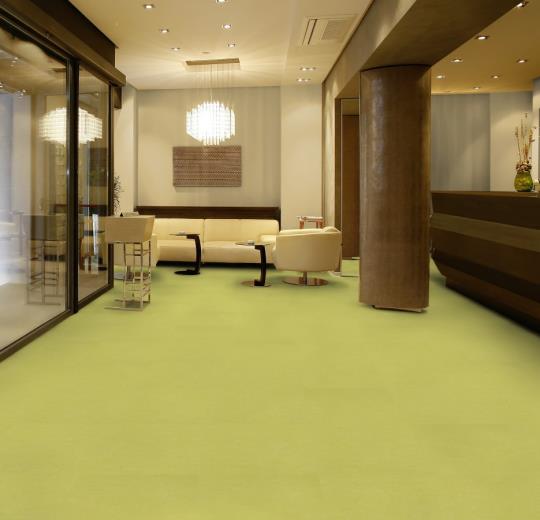 Мармолеум Forbo Marmoleum click Spring buds 333885 фото в интерьере